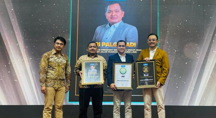JNE Borong Tiga Penghargaan di Marketing & Halal Summit 2026