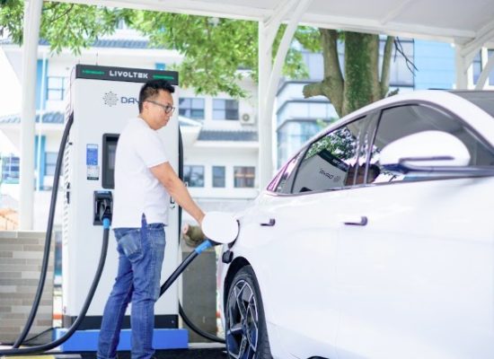Konsumsi Listrik SPKLU Saat Nataru 2025/2026 Melonjak hingga 479 Persen