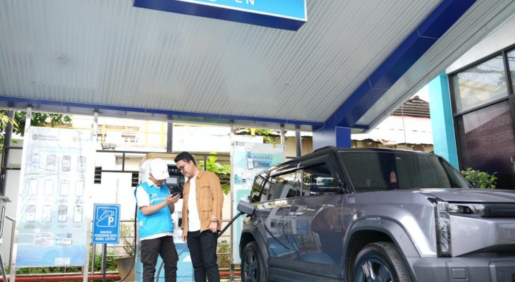 PLN Pastikan Layanan Pengisian Kendaraan Listrik Tetap Andal Saat Arus Balik Nataru 2025/2026