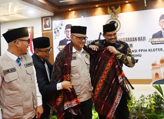 Konsolidasi Kesiapan Haji 2026, Gubernur Bobby Nasution Minta Petugas Fokus Pelayanan Optimal