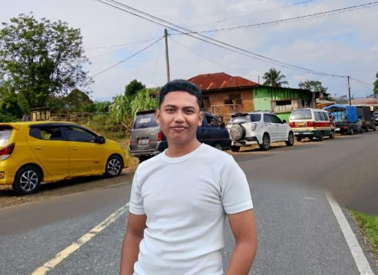 BBM Langka di Padangsidimpuan: Harga Nasional Stabil, Distribusi Daerah Disunat, Minyak Ketengan Dijual Hingga Rp35 Ribu per Liter