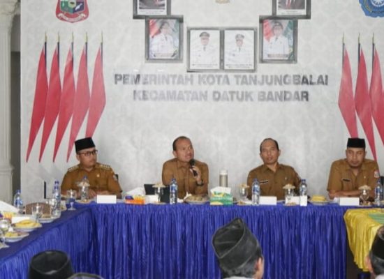 Wali Kota Tanjungbalai Pimpin Rakorpem Kecamatan Datuk Bandar, Tekankan Dukungan Visi EMAS