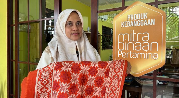 Bertumbuh Bersama Pertamina, Reihani Tenun Batik Batak Melayu Jadi Simbol UMKM Naik Kelas di Sumut