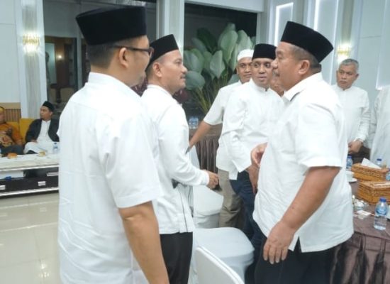 Wali Kota dan Wakil Wali Kota Tanjungbalai Hadiri Takziah di Rumah Dinas Bupati Asahan