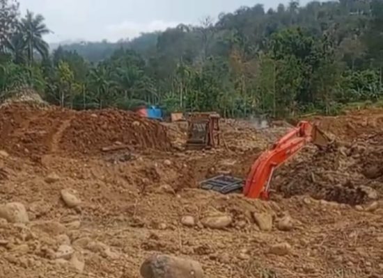 Tambang Ilegal Kian Menggila di Batang Natal, APH Dinilai Bungkam – Inisial PD dan OC Disebut Bebas Beroperasi