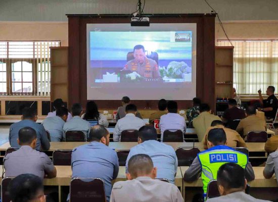 Wali Kota Wesly Diwakili Asisten Zainal dan Forkopimda Zoom Meeting Optimalisasi Pengamanan dan Pelayanan di Operasi Ketupat 2026