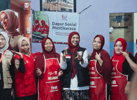 Teh Celup Sosro Hidupkan Ramadan di Jawa Barat, Sajikan 27 Ribu Hidangan Berbuka di 83 Masjid