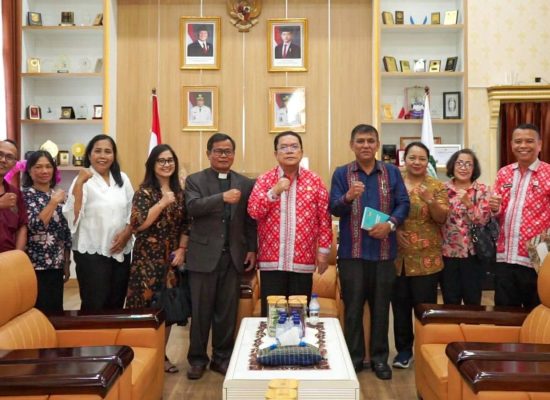 Panitia Undang Wali Kota Wesly Hadiri Jubileum 75 Tahun GKPS Jalan Sudirman