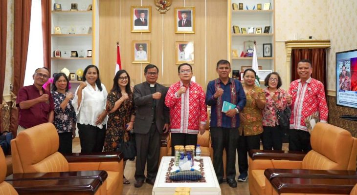 Panitia Undang Wali Kota Wesly Hadiri Jubileum 75 Tahun GKPS Jalan Sudirman
