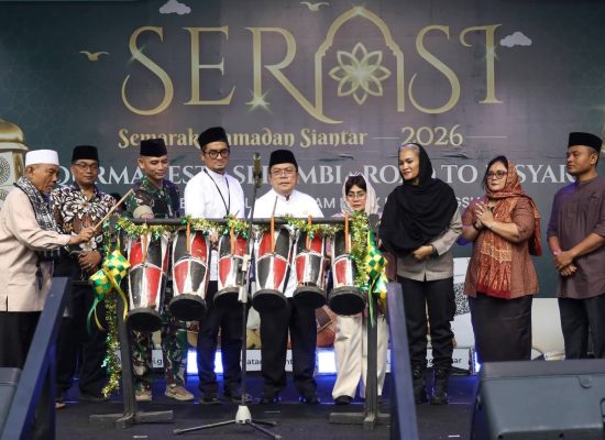 Wali Kota Wesly Pukul Gondrang Simalungun Tanda Dibukanya Semarak Ramadhan Siantar (SERASI) 2026