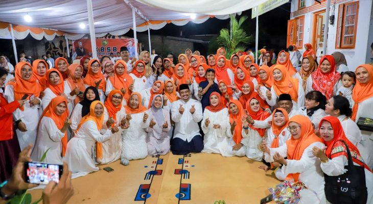 Wali Kota Wesly Diwakili Wakil Wali Kota Herlina Bersama Gubernur Sumut Bobby Nasution Sapa Warga di Acara Buka Puasa KBSB