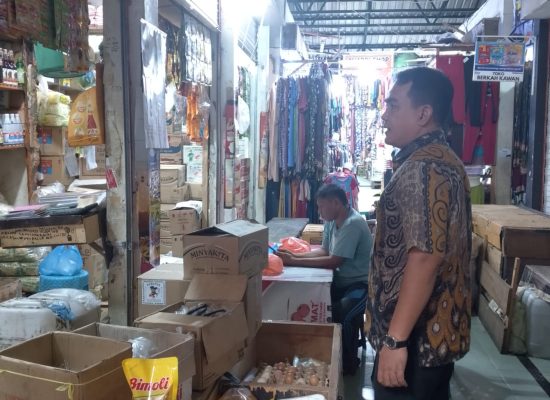 Stabilkan Harga Minyak Goreng, Bulog Sumut Perluas Distribusi Minyakita ke Pasar Tradisional
