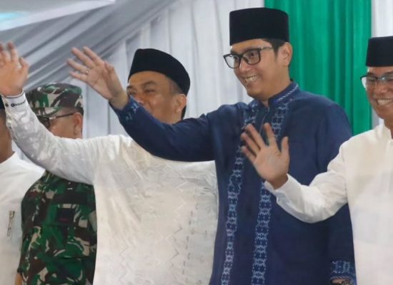 Ribuan Warga Medan Padati Lapangan Merdeka, Wali Kota Rico Waas Lepas Pawai Takbiran Idulfitri 1447 H