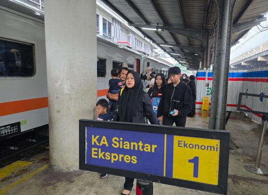 Arus Balik Lebaran 2026: Penumpang KA Siantar Ekspres Tembus 13 Ribu, Naik 15 Persen