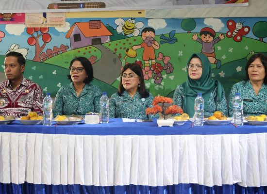Supervisi Posyandu Kelurahan Sumber Jaya, Ketua TP PKK Ny Liswati Ingatkan Pentingnya Kesehatan Ibu dan Bayi