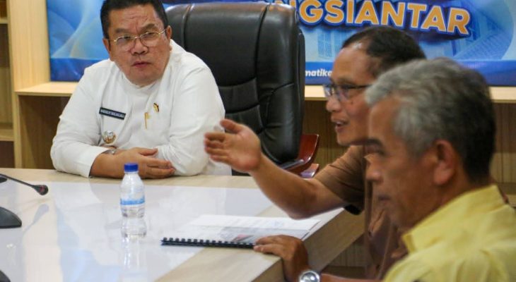 Wali Kota Wesly Terima Audiensi Panitia Bakti Sosial Alumni SMA RK Budi Mulia Pematangsiantar