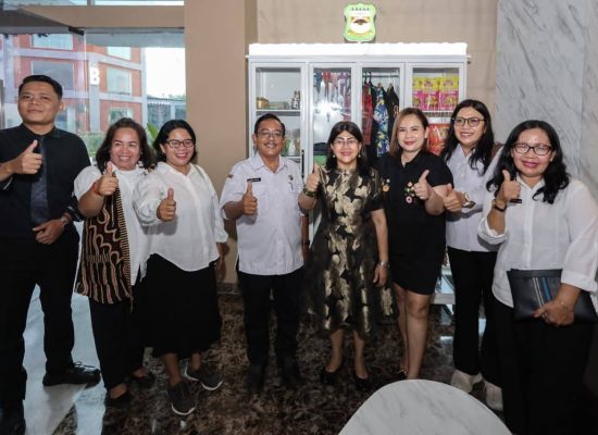 Ketua Dekranasda Ny Liswati Kunjungi Rumah Kemasan UMKM dan Tinjau Produk UMKM di Sejumlah Hotel