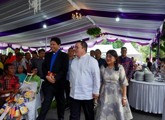Wali Kota Wesly dan Ketua PKK Ny Liswati Rayakan Paskah Bersama ASN Pemko Pematangsiantar