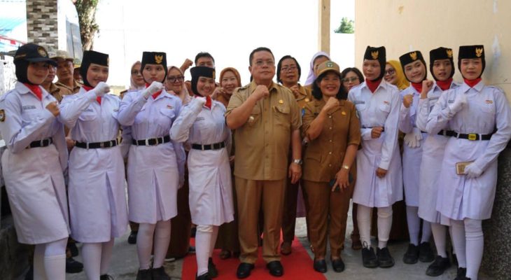 Wali Kota Wesly Jadi Pembina Upacara di SMPN 4 Pematangsiantar, Sekaligus Monitoring Program MBG