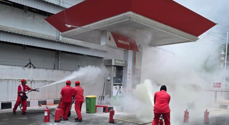 Pertamina Patra Niaga Sumbagut Perkuat Kesiapsiagaan Kebakaran SPBU Lewat Simulasi PKD di Padang