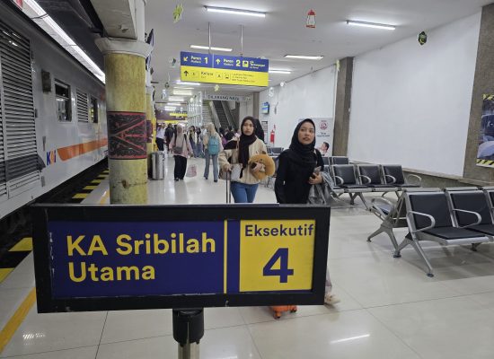 Penjualan Tiket KA di Sumut Meningkat Jelang Iduladha, KAI Tambah Dua Kereta pada Rangkaian KA Sribilah