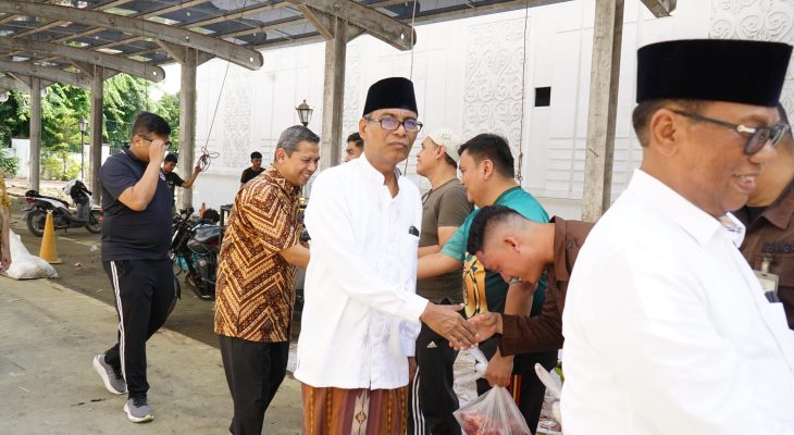 Kejati Sumut Bersama Pegawai dan Insan Pers Rayakan Idul Adha dengan Berbagi Kurban