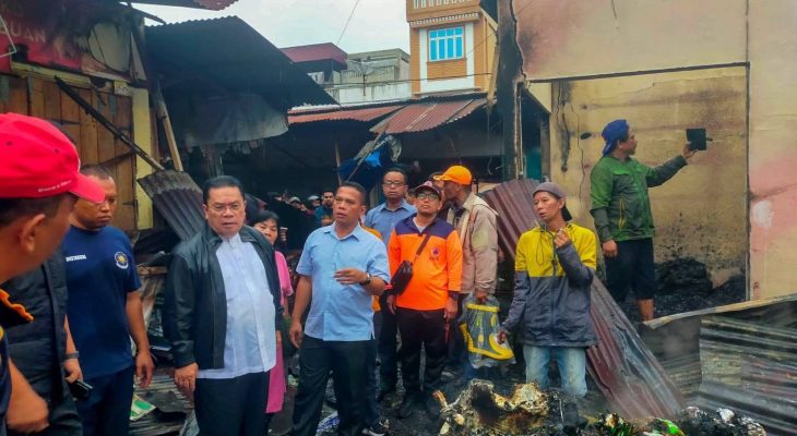 Wali Kota Wesly Tinjau Lokasi Kebakaran Pasar Dwikora