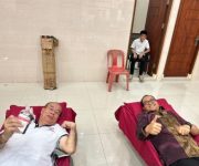 Plh Wali Kota Tanjungbalai Ikuti Donor Darah Peringatan Hari Tri Suci Waisak 2570 BE/2026 Menulis