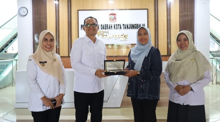 Plh Wali Kota Tanjungbalai Terima Kunjungan Wakil Wali Kota Pematangsiantar, Bahas Pengelolaan Sampah dan Peningkatan PAD