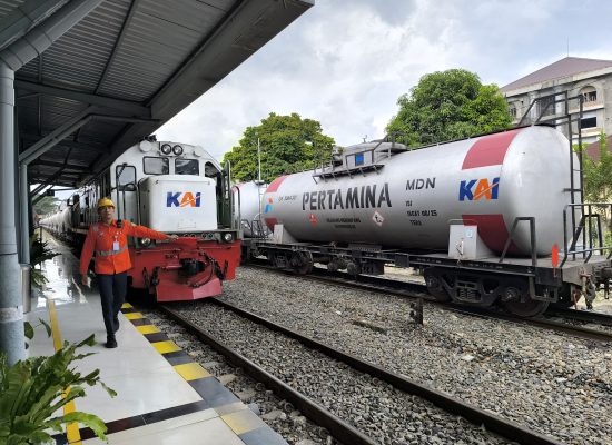 Mobilitas dan Logistik Tumbuh, KAI Sumut Angkut 145 Ribu Ton BBM pada Mei 2026