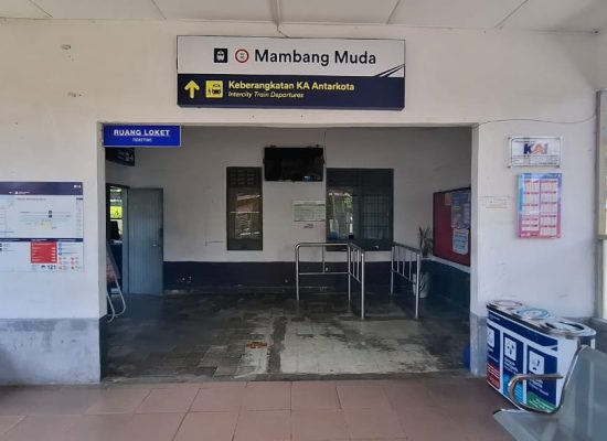 Stasiun Mambang Muda: Pintu Gerbang Bersejarah dan Nadi Mobilitas Labuhanbatu Utara