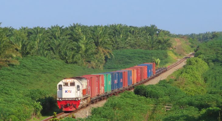 KAI Sumut Angkut 27.787 Ton Petikemas: Solusi Kemacetan dan Distribusi Hijau di Sumatera Utara