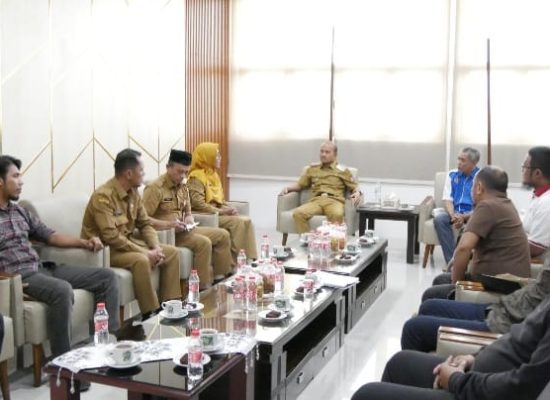 Wali Kota Tanjungbalai Dukung Pembangunan Stadion Mini