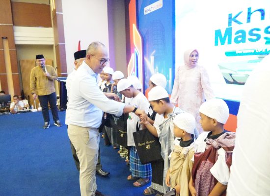 Bank Sumut Salurkan Zakat Pegawai, 100 Anak Ikuti Khitan Massal Gratis