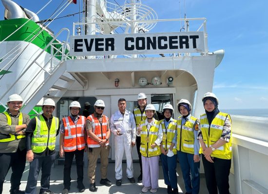 BNCT Dukung Pengembangan Talenta Maritim Lewat Vessel Tour Bersama Evergreen dan Akademi Maritim Indonesia