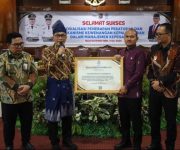 Pemko Tanjungbalai Raih Penghargaan Implementasi E-Kinerja Tertinggi, Kepala BKN RI Serahkan Piagam kepada Wali Kota