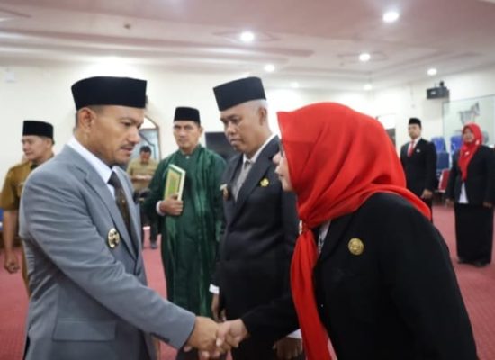 Lantik 16 Pejabat, Mahyaruddin Salim Minta Seluruh ASN Siap Wujudkan Tanjungbalai EMAS