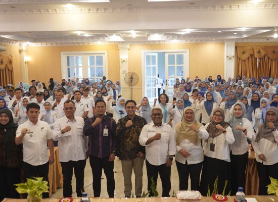 OJK Sumut dan BKKBN Perkuat Literasi Keuangan Keluarga di Kampung Keluarga Berkualitas Deli Serdang