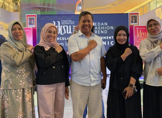 Desainer Binaan Pelindo Regional 1 Tampil di Medan Fashion Trend 2026