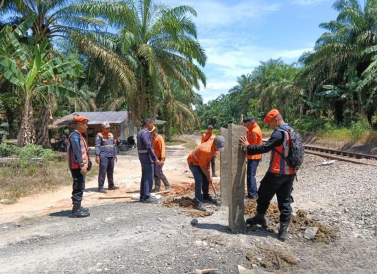 Demi Melindungi Keselamatan Warga, KAI Divre I Sumut Tertibkan 107 Perlintasan Liar
