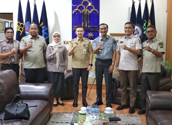 Kepala Bapenda Kota Medan Jalin Sinergi dengan Kanwil Kemenkum Sumut untuk Penguatan Tata Kelola Perpajakan