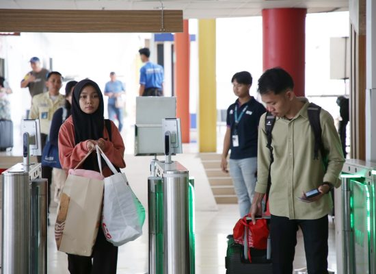 Praktis dan Ramah Lingkungan, 69 Ribu Pelanggan KAI di Stasiun Medan Manfaatkan Face Recognition Selama Semester I 2026