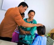 Respons Cepat, Wali Kota Wesly Diwakili Sekda Junaedi Kunjungi Korban Bencana Longsor di RSUD dr Djasamen Saragih