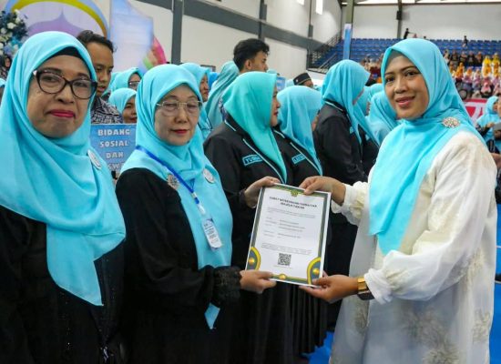 Wali Kota Wesly Diwakili Wakil Wali Kota Herlina Pelantikan Majelis Taklim Silaturahmi Kota Pematangsiantar
