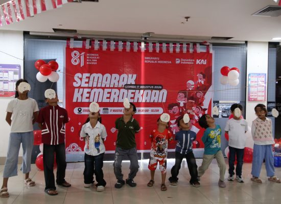 Semarakkan HUT ke-81 RI, KAI Sumut Beri Pengalaman Berkesan bagi Pelanggan