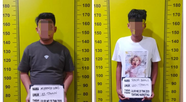 Lagi Santai di Teras Rumah, Dua Pengedar Sabu di Pagar Merbau Ditangkap Polisi