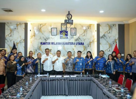 Pemko Pematangsiantar Bersama Kemenkum RI Wilayah Sumut Rapat Harmonisasi Rancangan Perwa Master Plan Kota Cerdas Kota Pematangsiantar