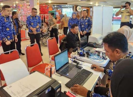 Pojok PBB Kota Medan Raup Lebih dari Rp1 Miliar, Layanan Jemput Bola Disambut Antusias Warga
