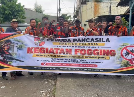 Antisipasi DBD di Musim Pancaroba, Pemuda Pancasila Polonia Gelar Fogging Permukiman Warga