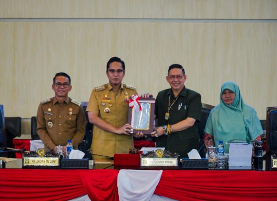 Jawab Fraksi DPRD Medan, Rico Waas Tegaskan P-APBD 2026 Difokuskan Untuk Banjir, Infrastruktur, Pendidikan Hingga Medan Utara*l